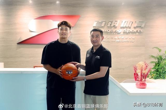 完美世界 完美游戏 完美影视 完美教育 橡素种籽 星游传媒 完美公益-杨毅辟谣:周琦在北京租房住没平层豪宅 赵睿转会费没1.6亿那么夸张