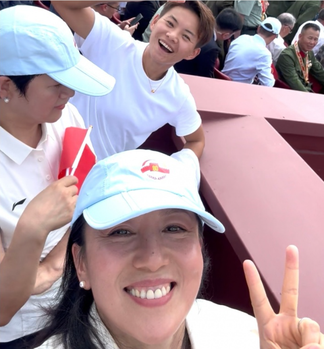 完美世界 完美游戏 完美影视 完美教育 橡素种籽 星游传媒 完美公益-贾秀全看过来：王霜受邀观看胜利日阅兵式，中国女足需要球星