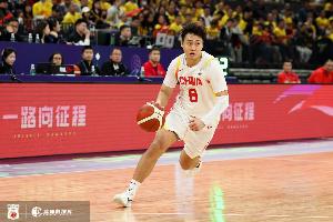完美世界 完美游戏 完美影视 完美教育 橡素种籽 星游传媒 完美公益-还在追赵睿？网友称上海还缺国手级别控卫 媒体人回复：正出牌呢